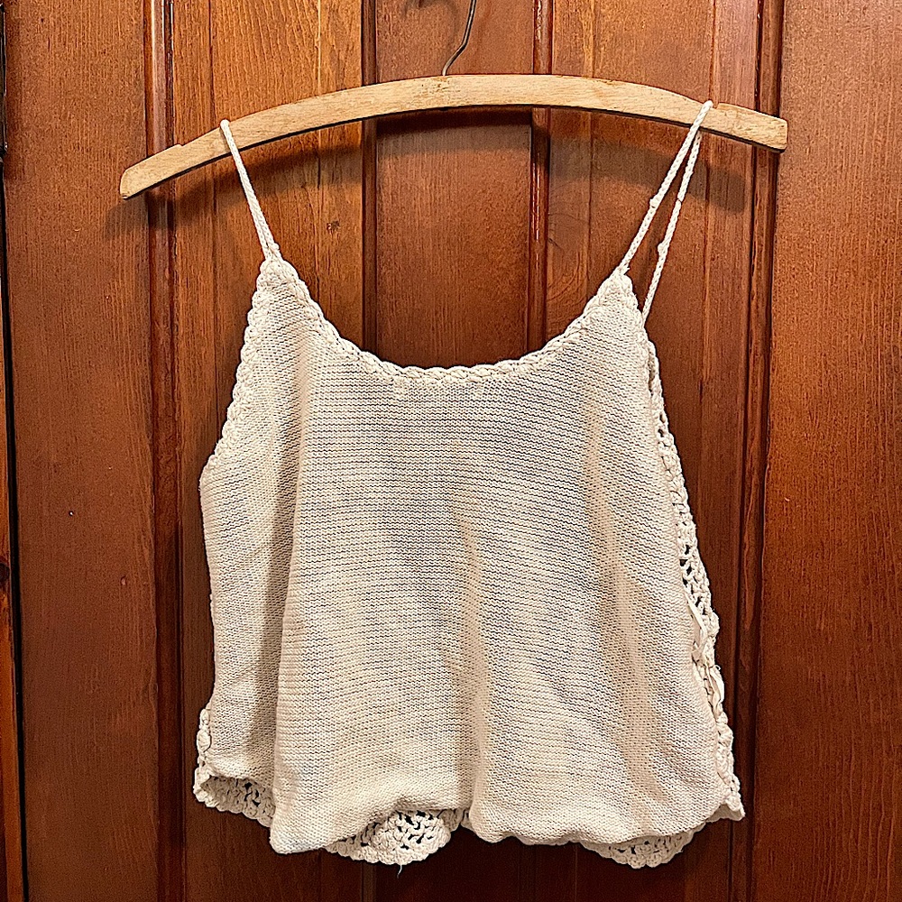 AE Cropped Tank. White.